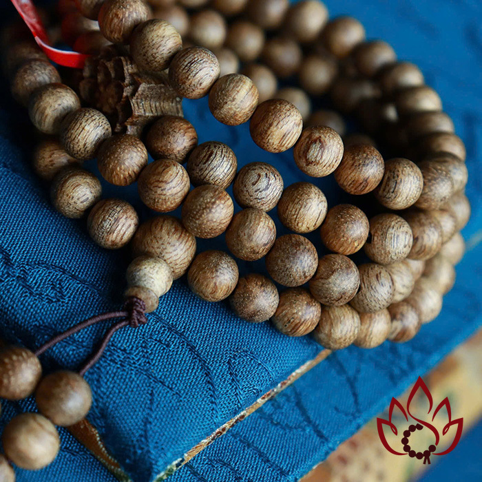 Vòng Trầm Hương 108 Hạt | 6 ly | Trầm Tốc Kiến Tự Nhiên